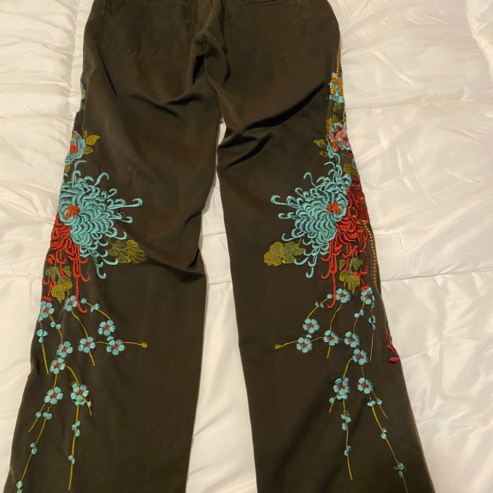 Design printed pants - Picture 2 of 4